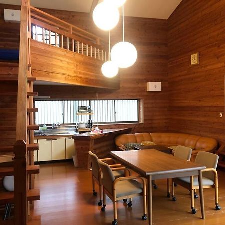 北軽井沢の貸別荘一棟貸し切り-庭とウッドデッキつき 吾妻硫黄鉱山 エクステリア 写真